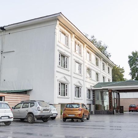 Отель Paisley Palace Сринагар Экстерьер фото